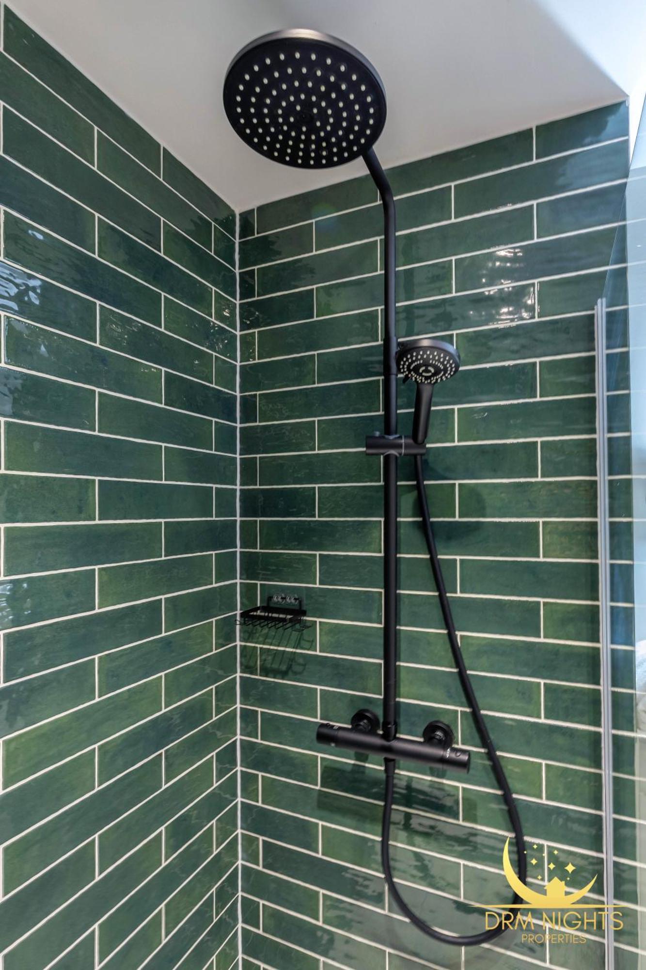 Modern 1-Bedroom Apartment In Leeds City Centre Sleeps 2 Central Station المظهر الخارجي الصورة